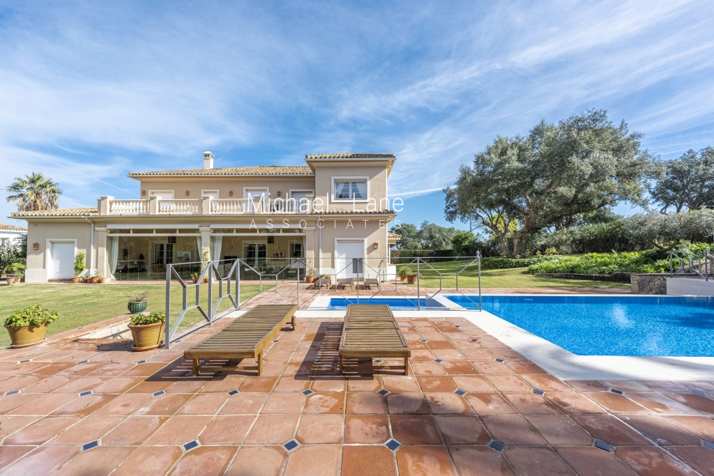 Villa San Roque Golf Club € 2.750.000,-