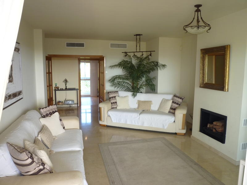 Appartement Cabopino € 630.000,-