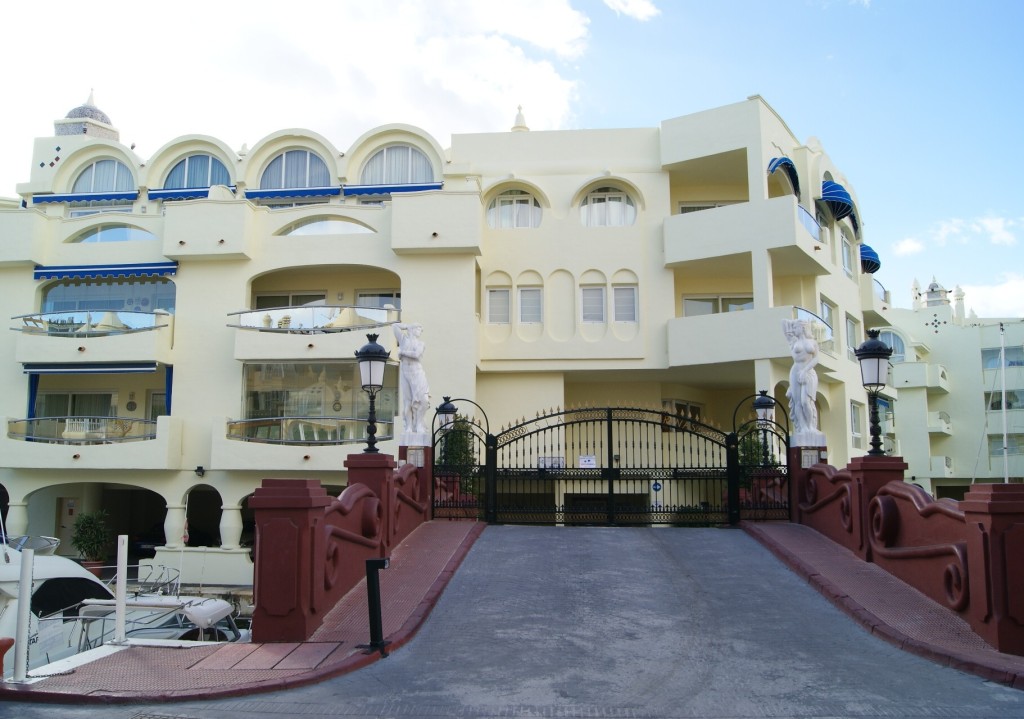 Appartement Puerto Marina € 499.000,-