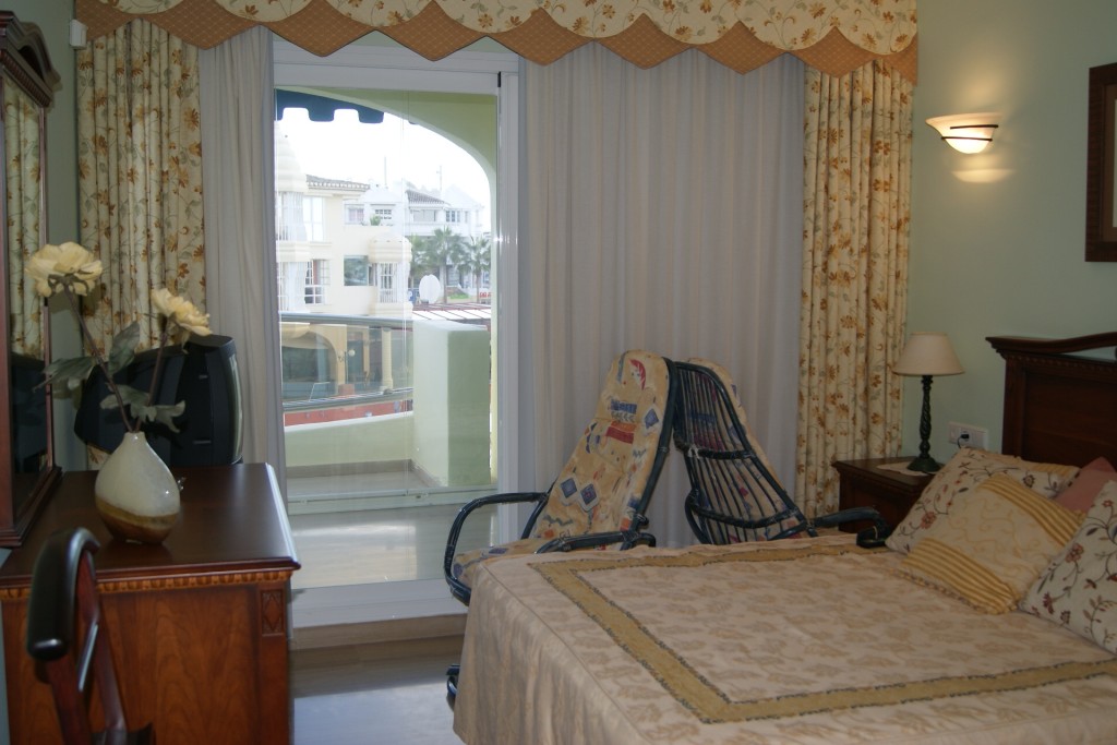 Appartement Puerto Marina € 499.000,-
