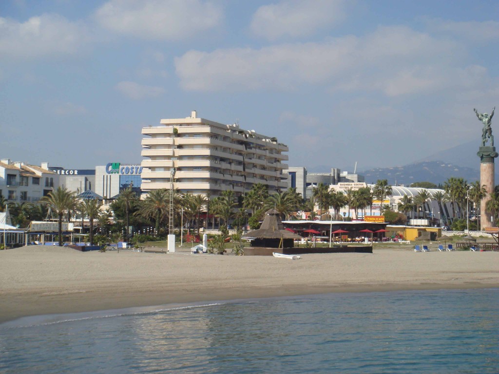 Apartment Puerto Banús € 435.000,-