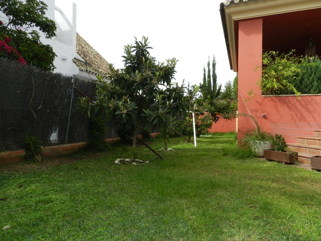 Villa Marbella East € 1.150.000,-
