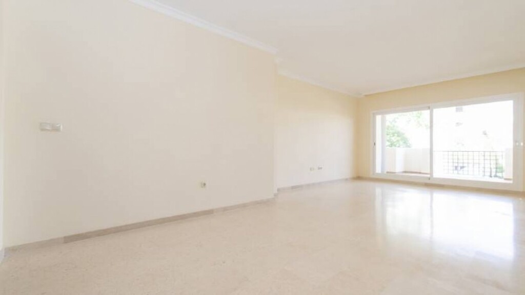 Appartement Elviria € 375.000,-