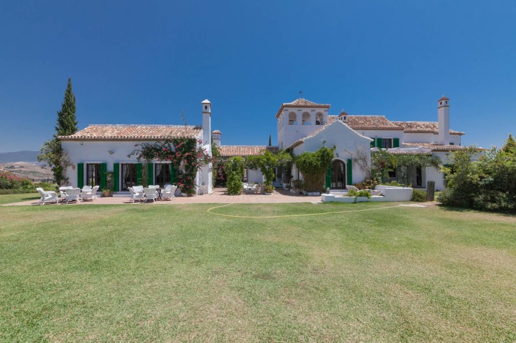 Villa Entrerríos € 3.500.000,-