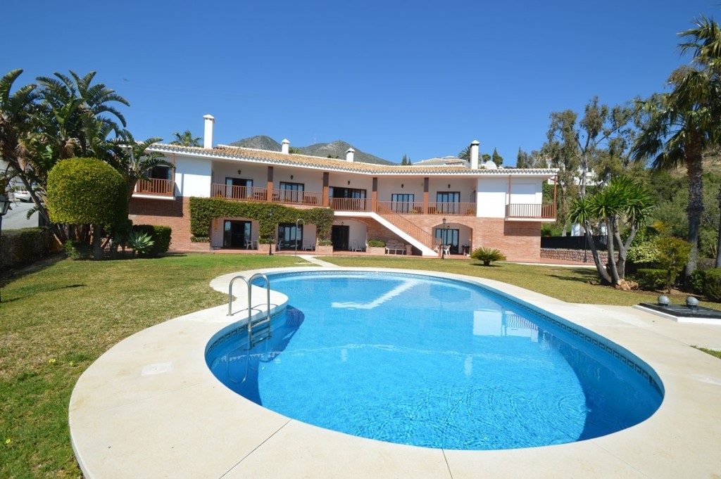 Villa Benalmádena € 1.795.000,-