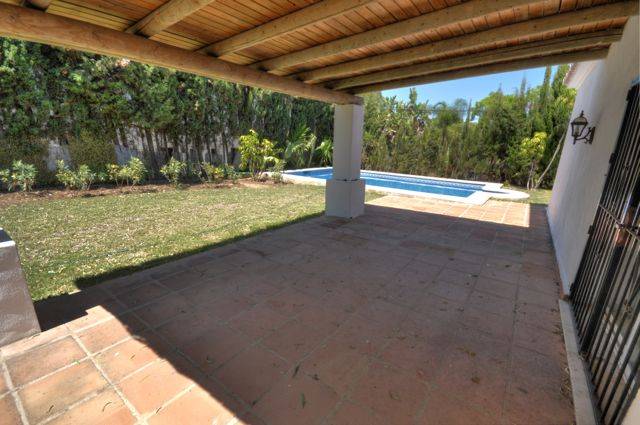Villa Artola € 850.000,-