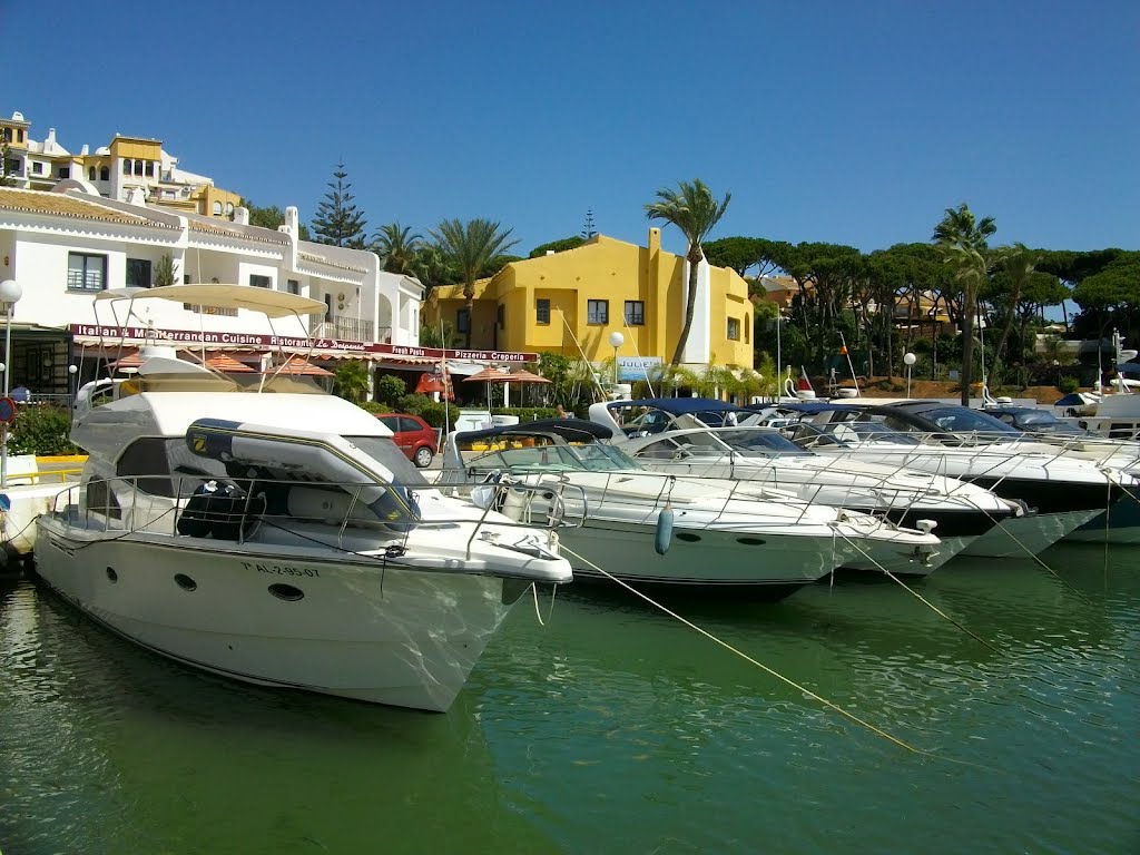 Villa Artola Baja € 1.150.000,-