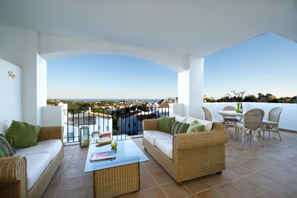 Apartment Benahavís € 379.000,-