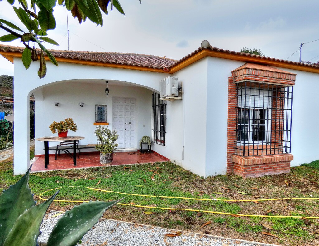 Country Home Benajarafe € 364.000,-