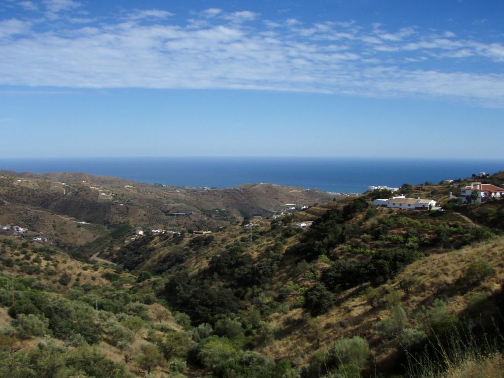 Building Plot Moclinejo € 500.000,-