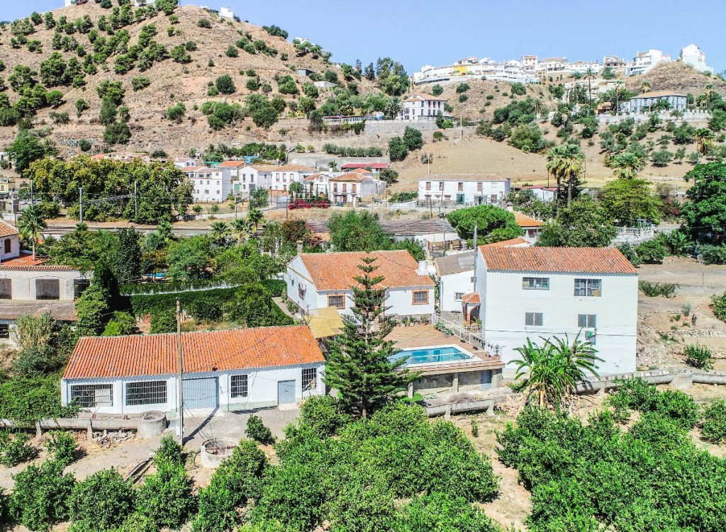 Finca Álora € 550.000,-