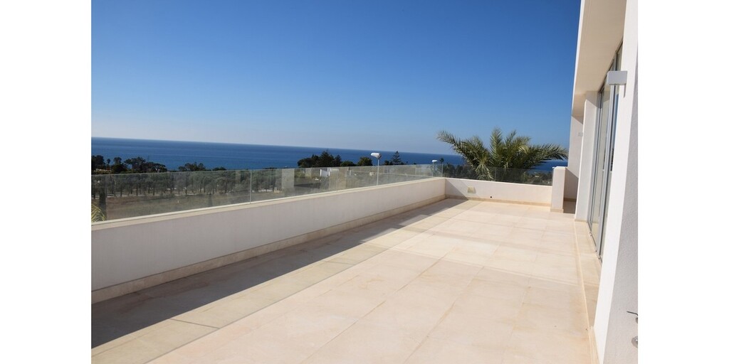 Villa Río Real € 2.600.000,-