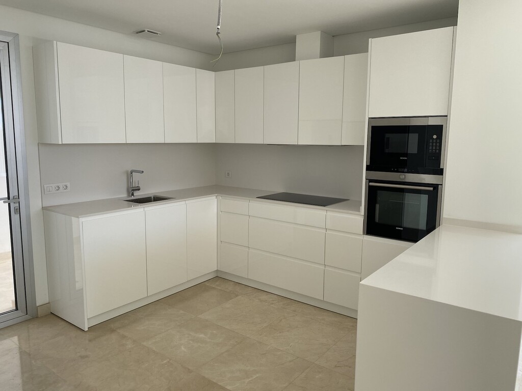 Villa Río Real € 2.600.000,-