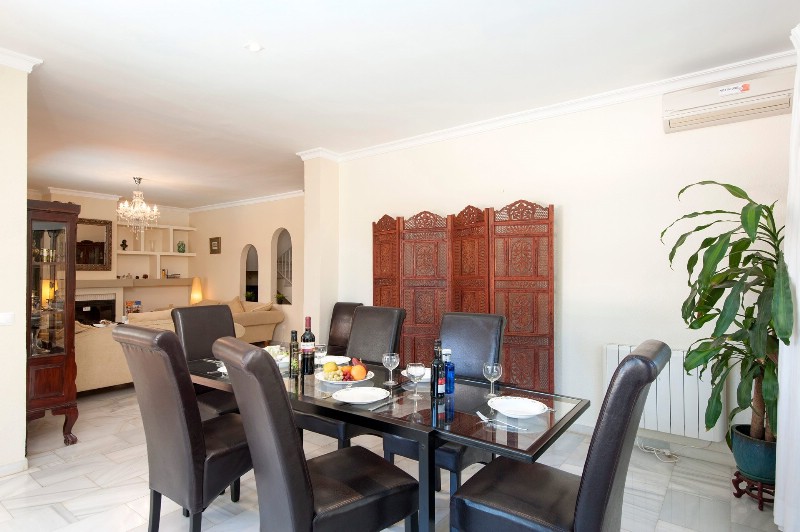 Villa Artola € 1.695.000,-