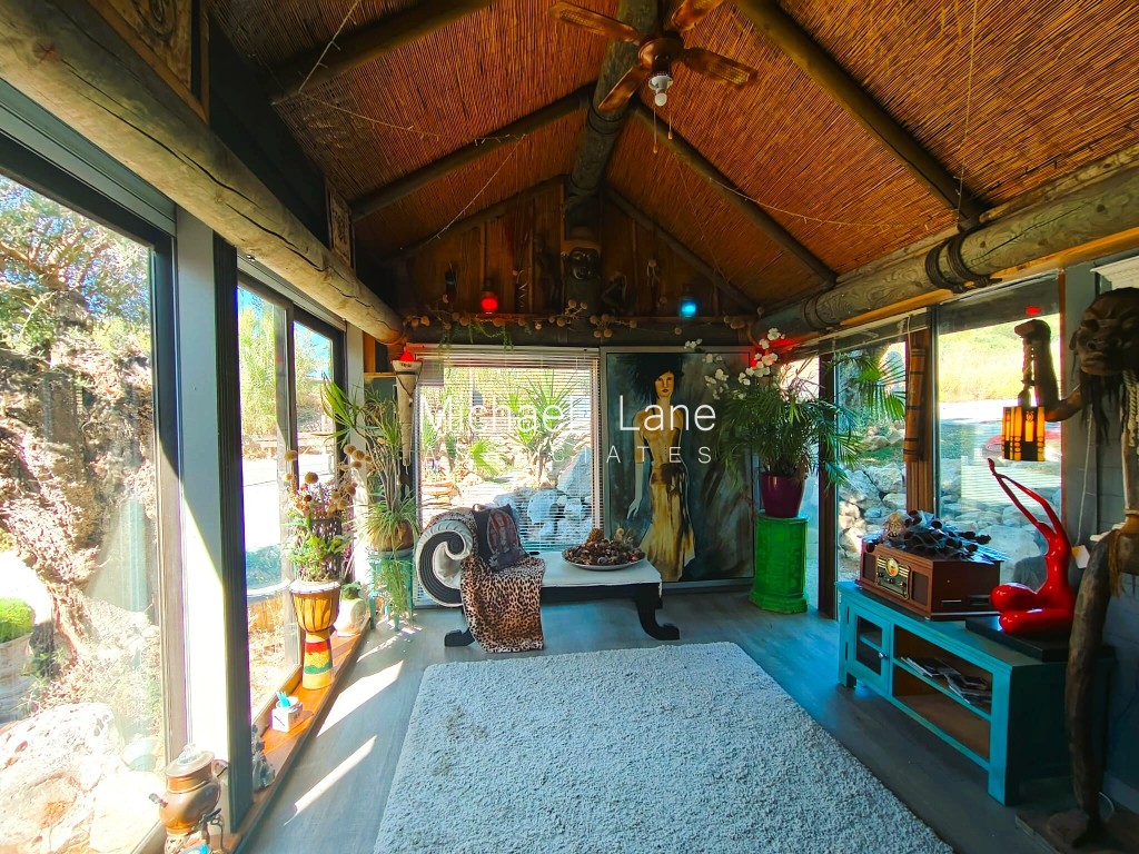271056.jpg