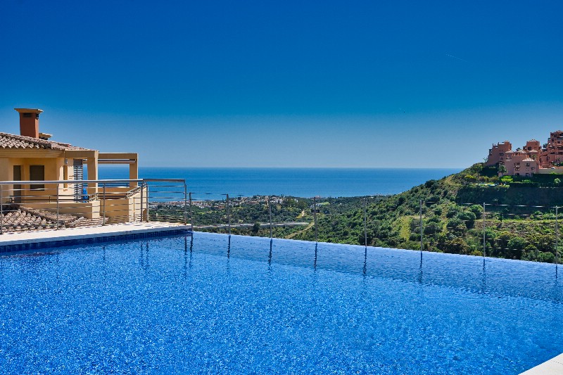 Appartement Calahonda € 375.000,-