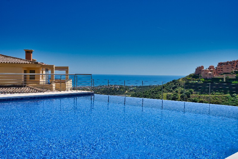 Appartement Calahonda € 375.000,-