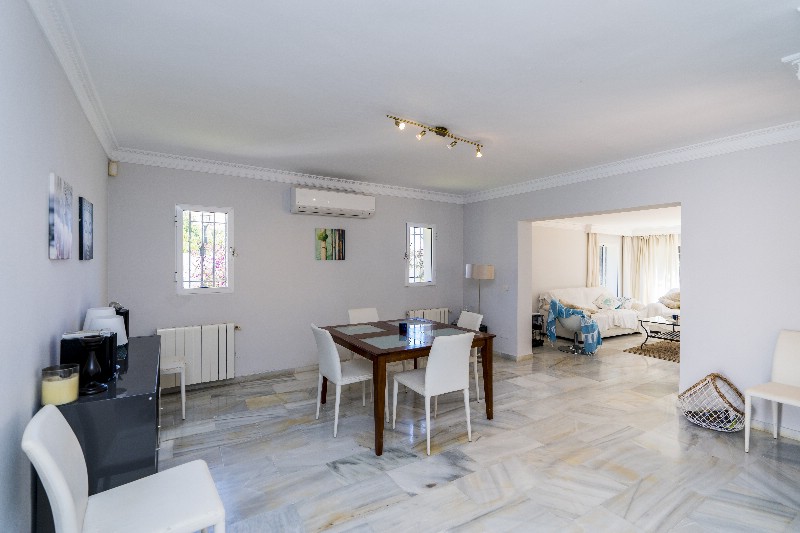 Villa Las Chapas € 1.875.000,-