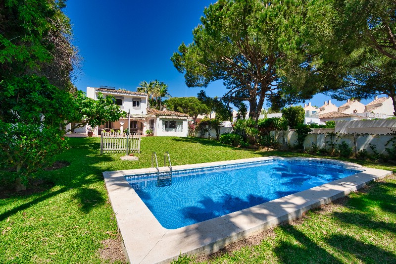 Villa Las Chapas € 1.875.000,-