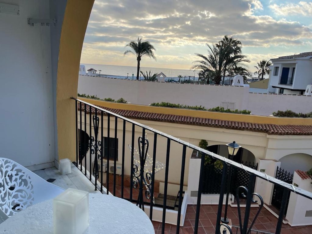 Apartment Puerto de Cabopino € 449.000,-
