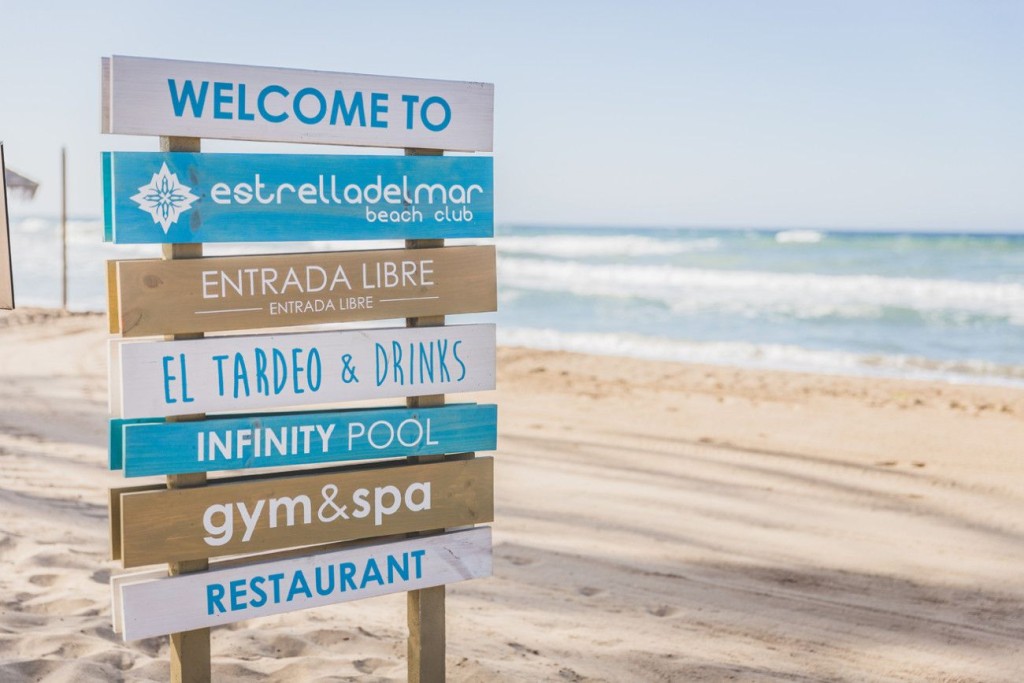 Rijtjeshuis Elviria Playa € 880.000,-