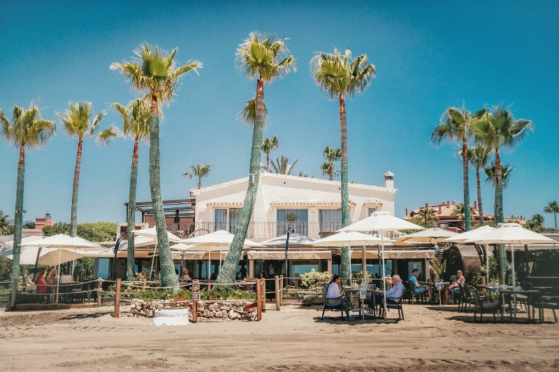 Rijtjeshuis Elviria Playa € 880.000,-