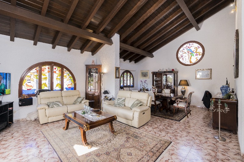Vrijstaande villa Torrenueva € 1.195.000,-