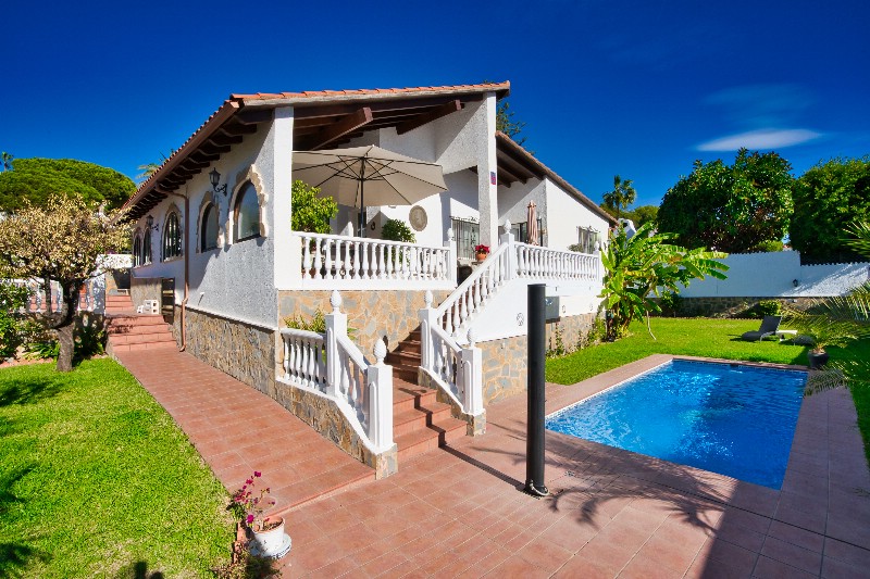 Vrijstaande villa Torrenueva € 1.195.000,-