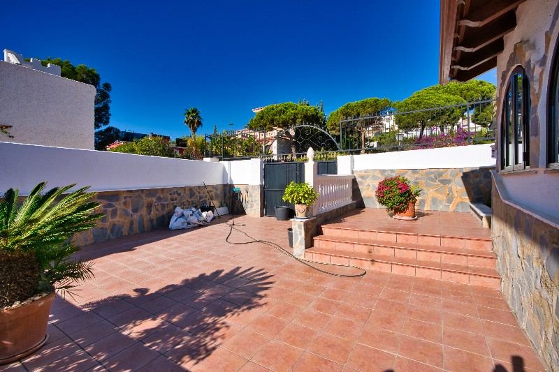 Vrijstaande villa Torrenueva € 1.195.000,-