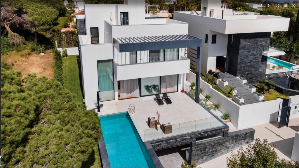 Villa Marbesa € 3.695.000,-