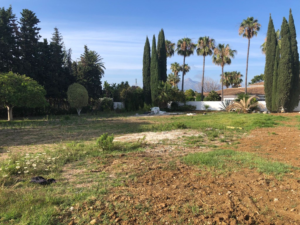 Building Plot Marbella West € 2.000.000,-