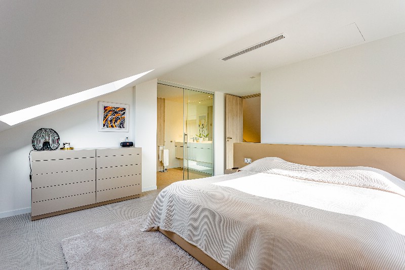 Dubbel penthouse Artola Baja € 890.000,-