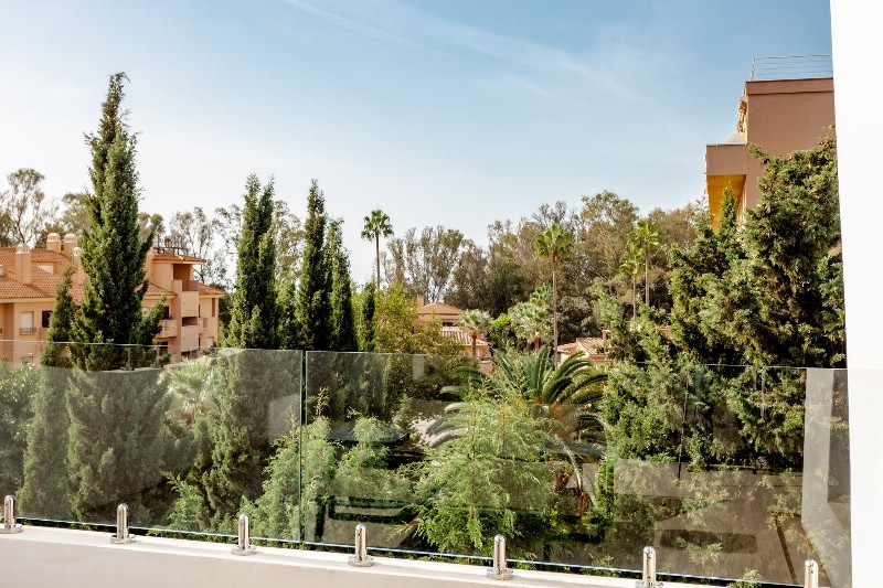 Dubbel penthouse Artola Baja € 890.000,-