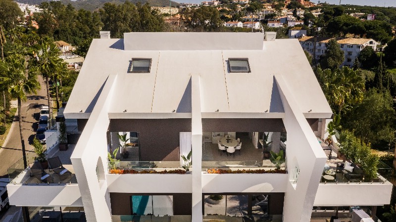 Dubbel penthouse Artola Baja € 890.000,-