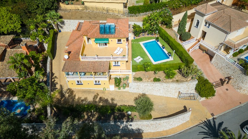 Vrijstaande villa Torrenueva € 1.375.000,-