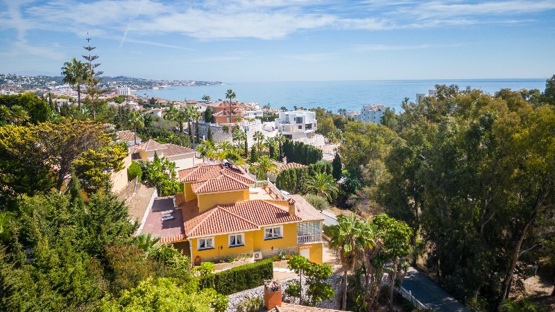 Vrijstaande villa Torrenueva € 1.375.000,-