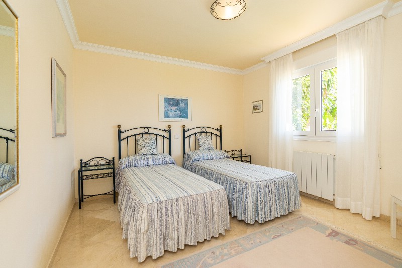 Vrijstaande villa Torrenueva € 1.375.000,-