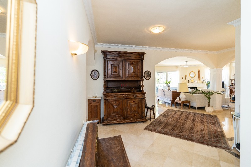 Vrijstaande villa Torrenueva € 1.375.000,-