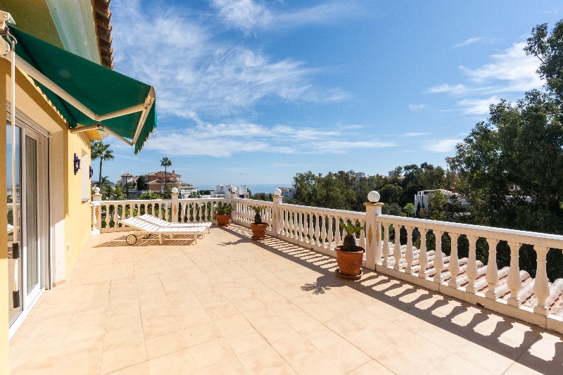 Vrijstaande villa Torrenueva € 1.375.000,-