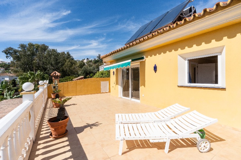 Vrijstaande villa Torrenueva € 1.375.000,-