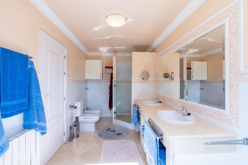 Vrijstaande villa Torrenueva € 1.375.000,-