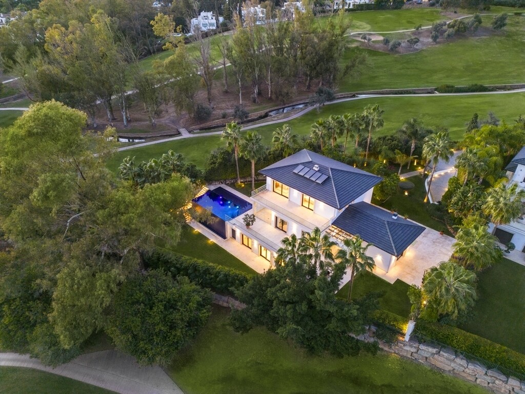 Villa Nueva Andalucía € 6.495.000,-