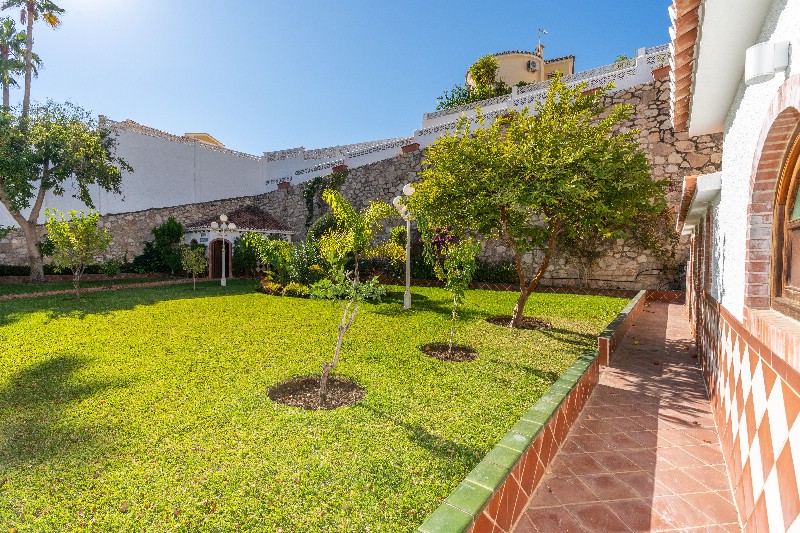Villa Benalmadena Costa € 895.000,-