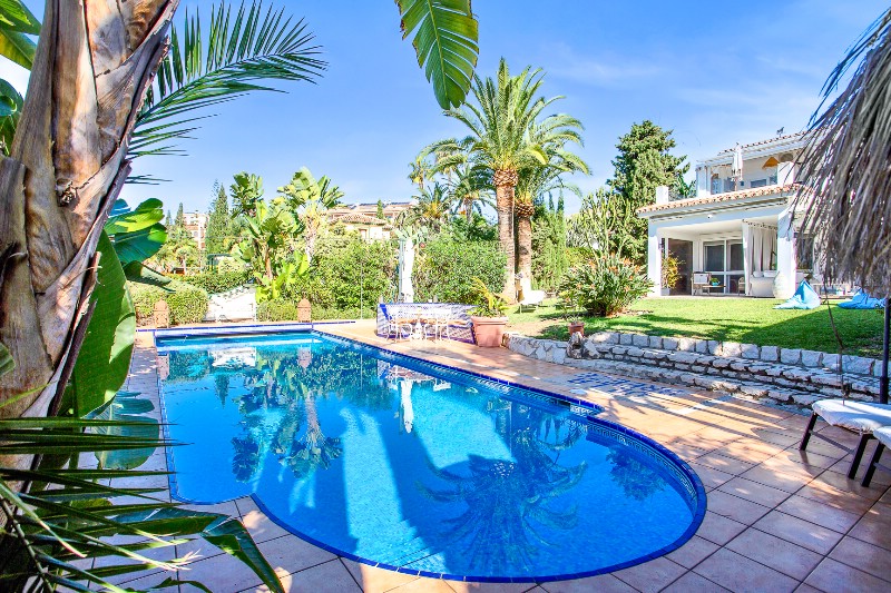 Villa Marbesa € 2.150.000,-