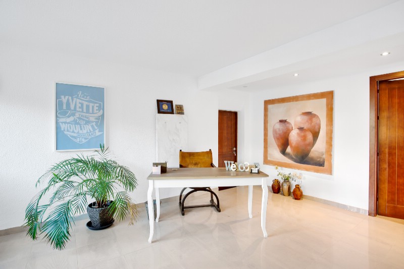 Villa Marbesa € 2.150.000,-