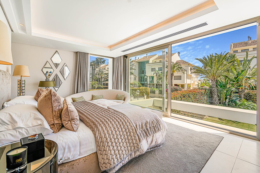 281949.jpg
