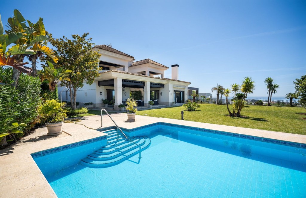 Villa Marbella East € 4.200.000,-