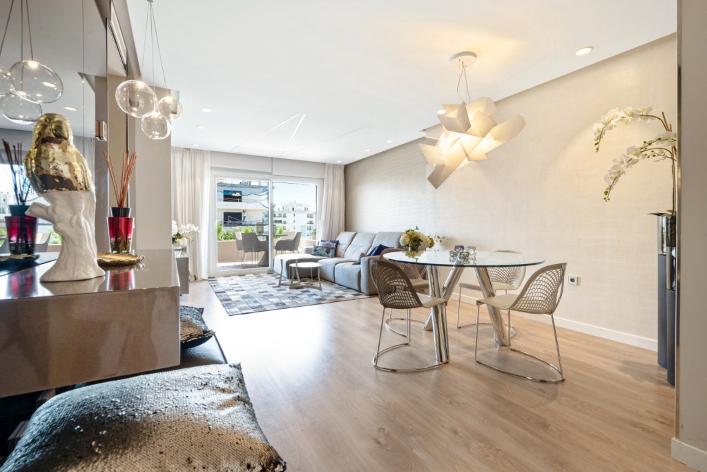 Apartment Nueva Andalucía € 530.000,-