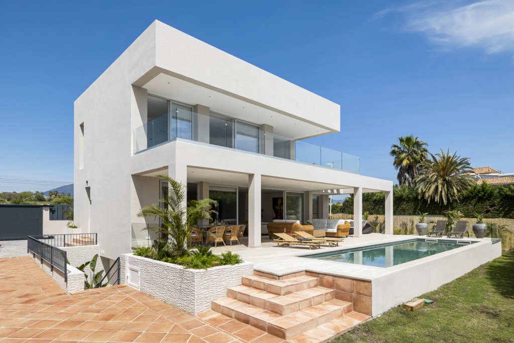 Villa San Pedro de Alcántara € 2.950.000,-