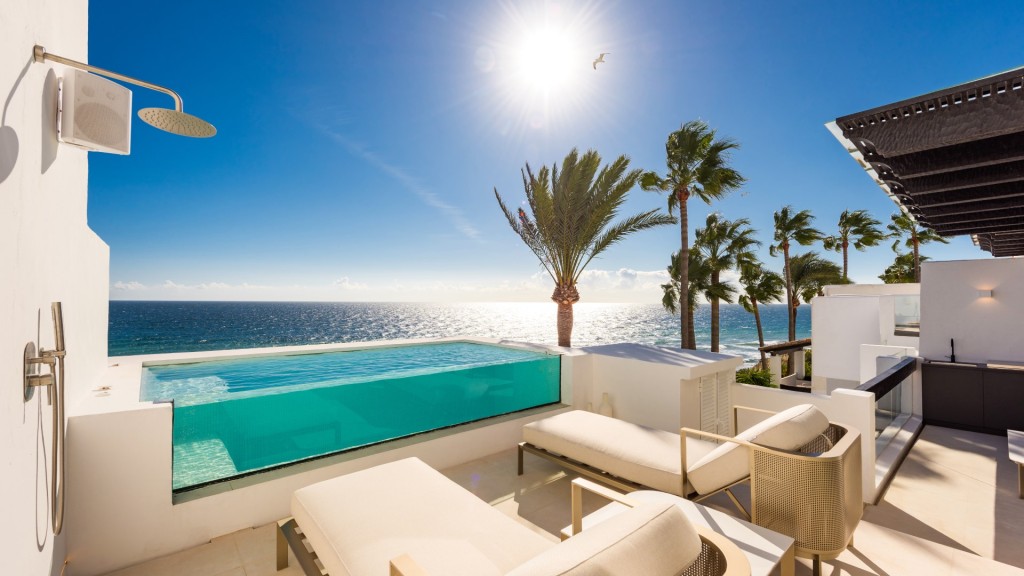 Penthouse Duplex Golden Mile € 10.900.000,-